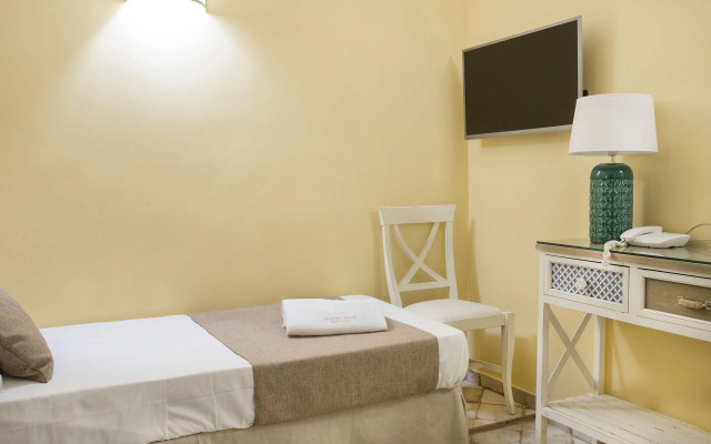 Alloggio dei Vassalli, In the Heart of the Historic Center