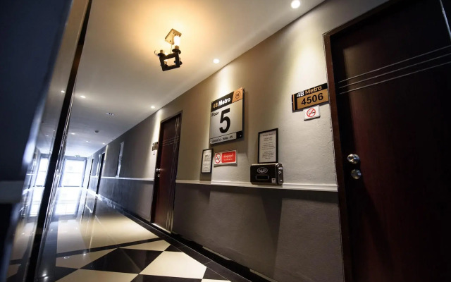 48 Metro Hotel