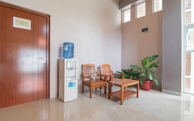 Urbanview Hotel Syariah Insani Cisarua Puncak