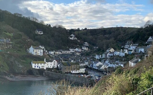 Beautiful 4-bed House, Polperro With Harbour Views