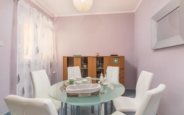 Nice Home in Rabac With Wifi and 2 Bedrooms