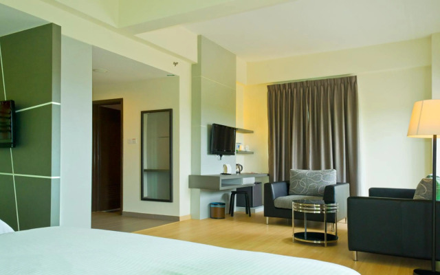 Marvelux Hotel