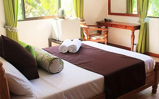 Albizia Lodge Reef Estate