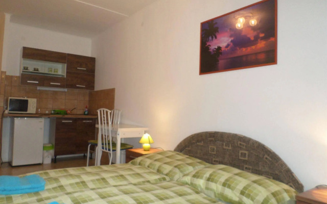 Apartment 4 You