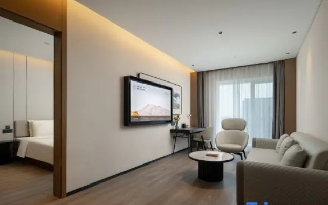 Atour Hotel Zhengzhou East Station East Plaza