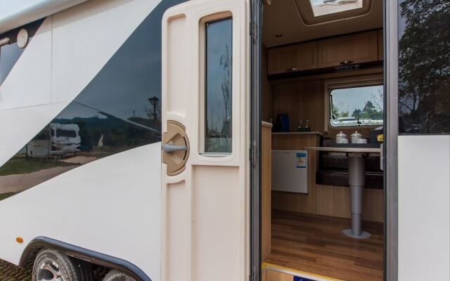 Midea Egret Lake Car Camp