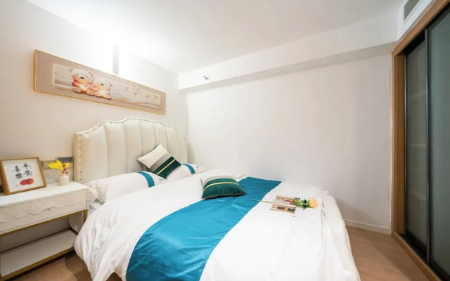 Shanghai Hills & Wanye Spacious Family Suites