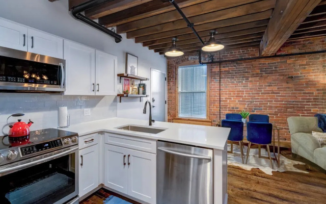 Cosmic Nashville at The 1865