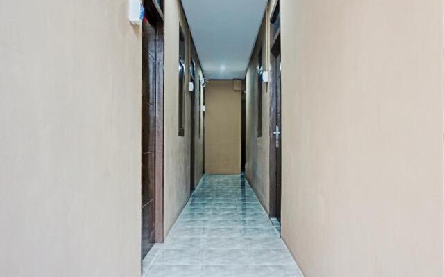 OYO 90469 Benhil Karet Tengsin