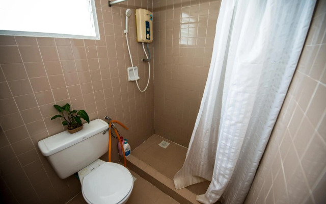 Jean CleanComfy Apt Near Beach