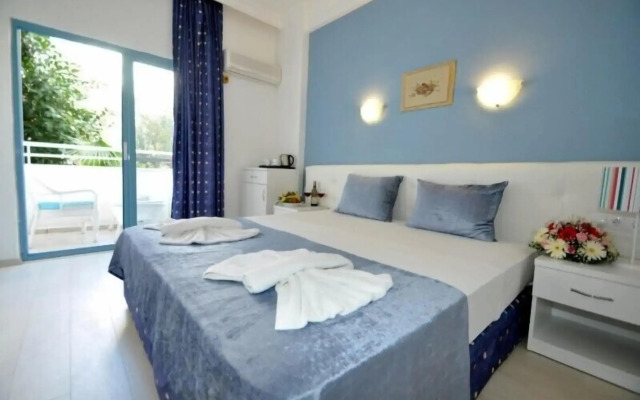 Navy Hotel