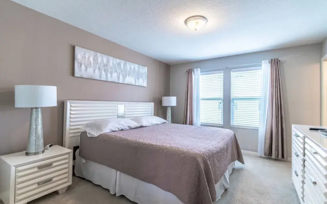 5134 Compass Bay