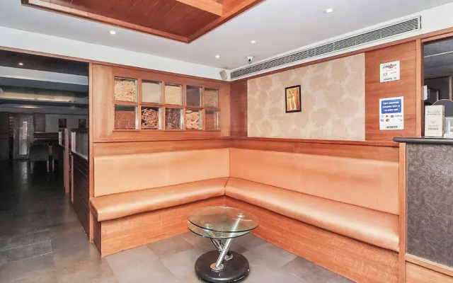Sri Surabhi Luxurious Rooms