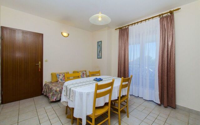 Apartments Toni Sea view