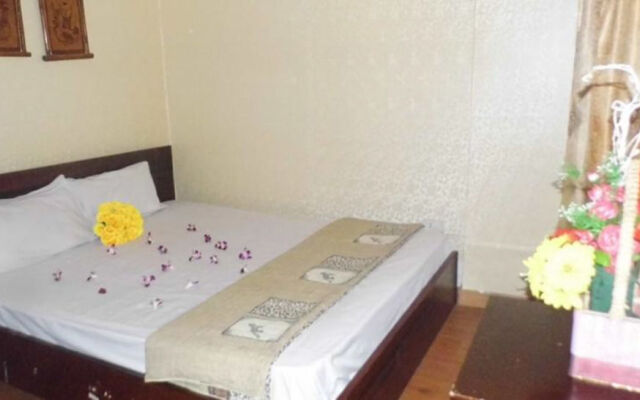 Tonkin Hotel