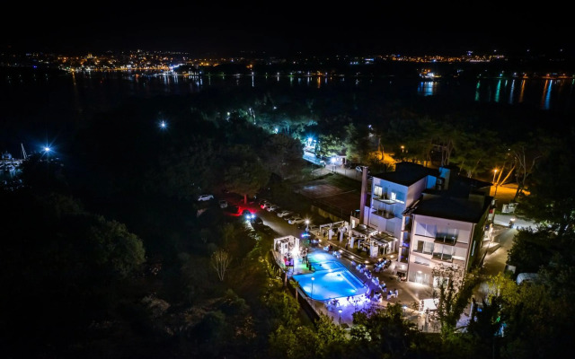 Premantura Resort - Hotel & Restaurant