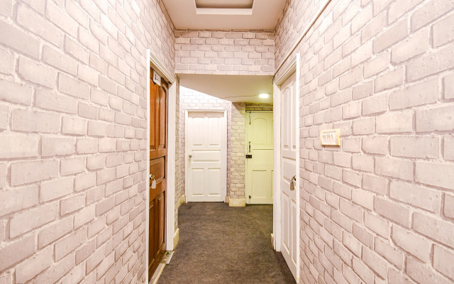 Fabhotel Saltlake Regency