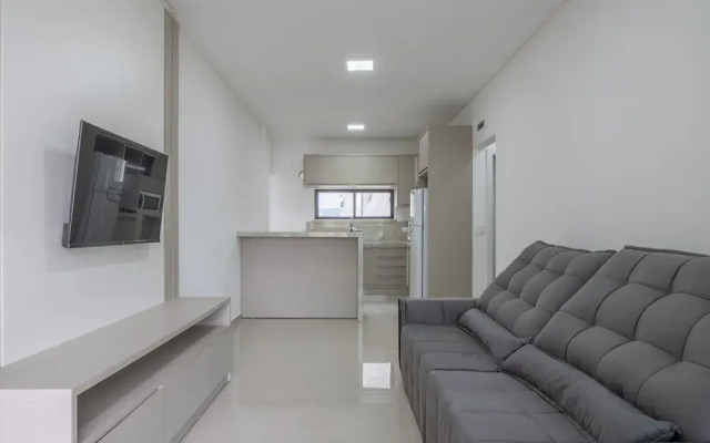 Apt w/ Balcony & Bbq, 650m to Beach Rgo0502