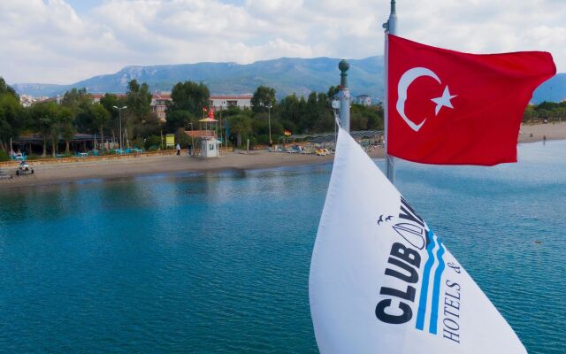 Cactus Club Yalı & Resort