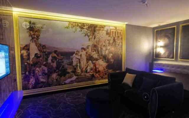 Crystal Hotel Bangkok