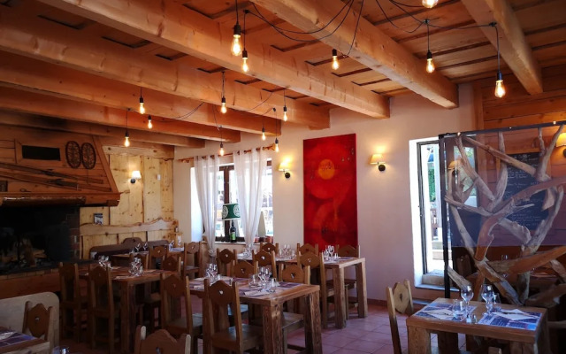 Auberge Les 2 Moucherolles
