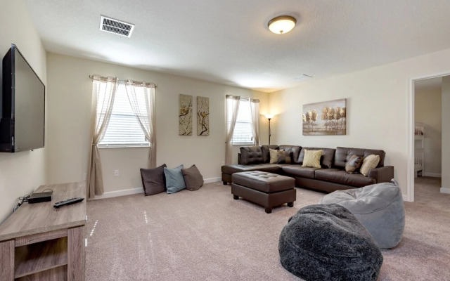 Stinger Drive Villa 8908 Chmapions Gate