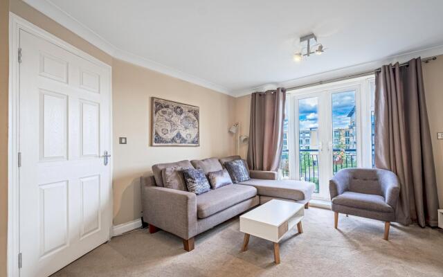 Reading Town Centre River View Serviced Apartments