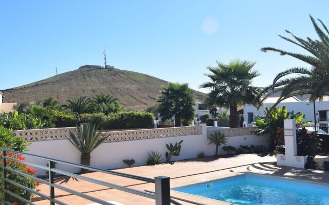 Spacious villa with good location in the north, just 15 min from the beach