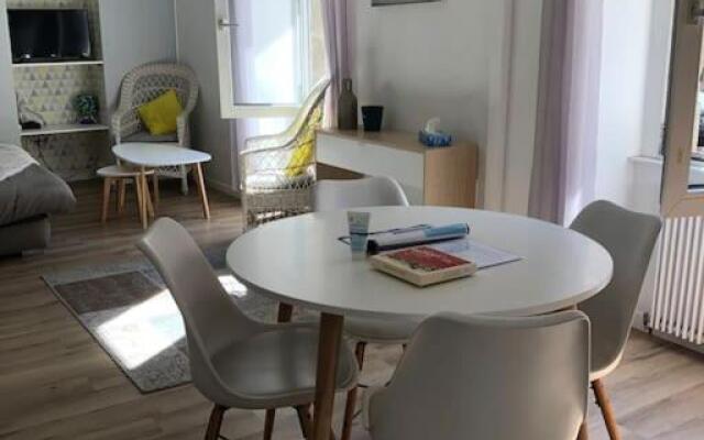 Lagarde - proche gare et centre ville 4 pers