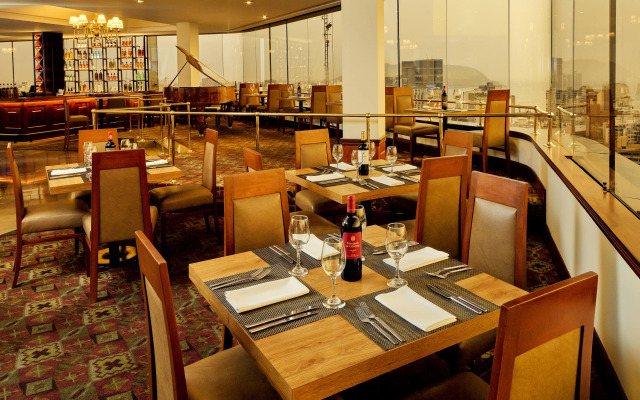 Hotel Estelar Miraflores