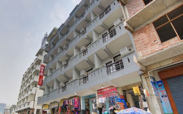 OYO Flagship 26759 BJ Residency