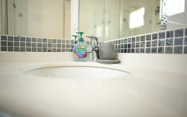 Red Sea View Apartment by Sea N' Rent