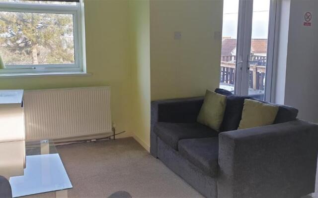 Swindon Old Town Duplex - Entercloud9sa