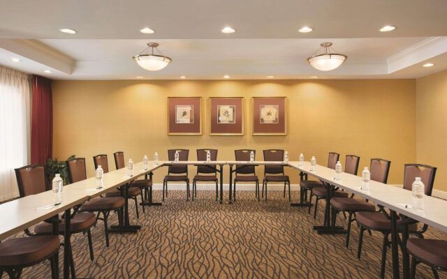 Country Inn & Suites by Radisson, Atlanta Airport North, GA