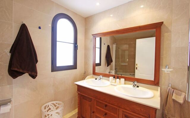 1103 Apartment, Pool, View Golf Court Los Arqueros 2 Pools