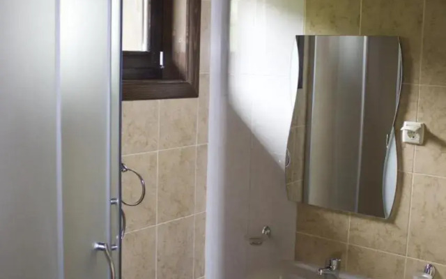 Delchevata Kushta V Leshten