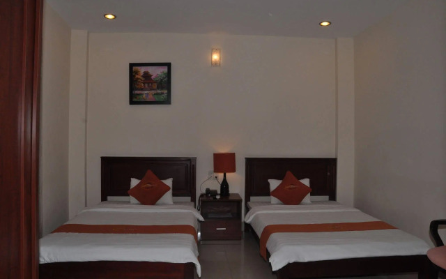 Golden Star Hotel