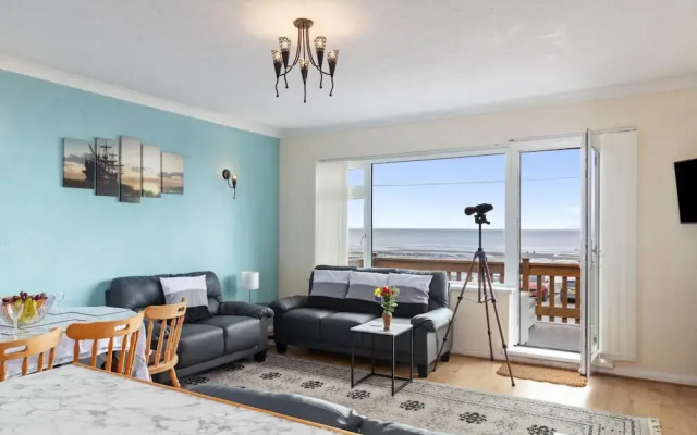 Temple Bar Apartment - Sea Front Views