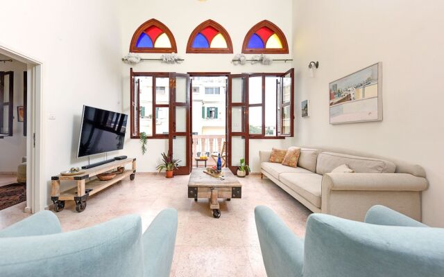 Luxury W2 Balconyparking Best Location