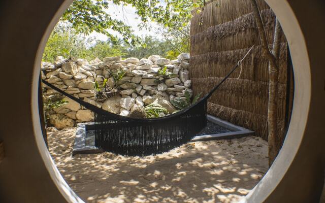 BH HOTEL & CENOTE TULUM - Adults Only
