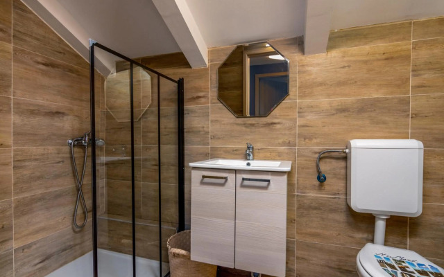 Family friendly house with a swimming pool Pomer, Medulin - 19050