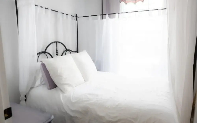 Modern Apt Neardowntown Ideal for Long Stays - U2