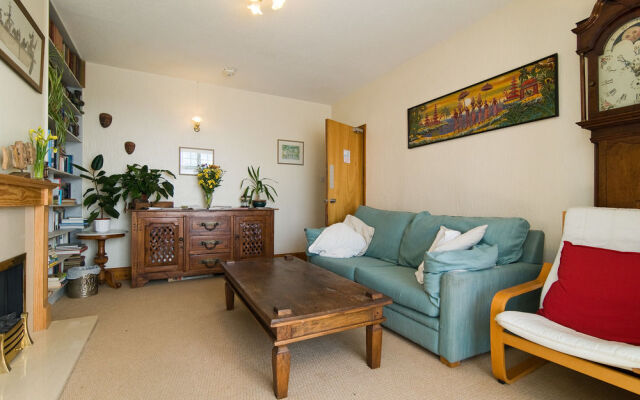 The Three Tees - Guest house