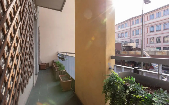 Porta Volta Bright and Roomy Flat