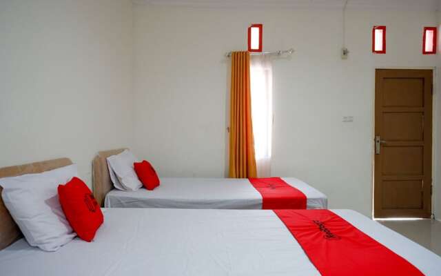 KoolKost near RS Samaritan Palu