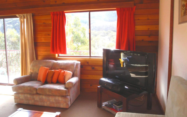 Retro 2 Bedroom Apartment