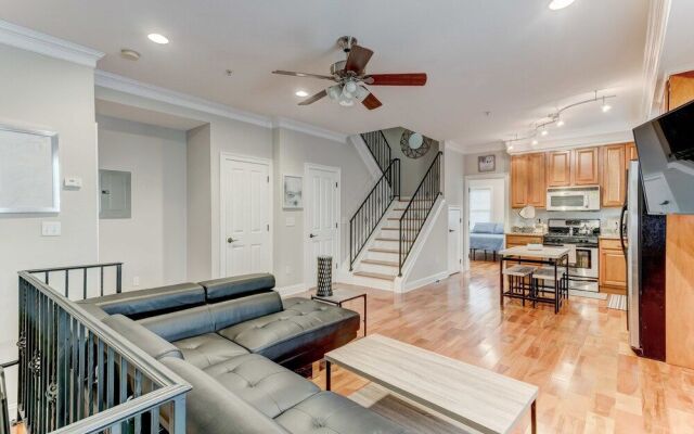 Upscale Home Near Harbor W/2cargarage&rooftopdeck