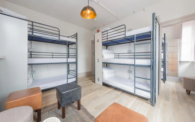 PubLove @ The Green Man - Hostel