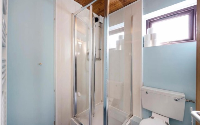 Comfortable rooms at Crescent Hall-OXFORD - Campus Accommodation