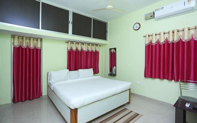 OYO 9345 Aditya Home